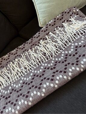 2 for $20 West Elm Diamond Dot Burgundy and Cream Geometric Fringe Throw 44 x 56